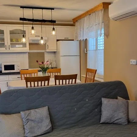 Vakantiehuis Hutiagi Siófok