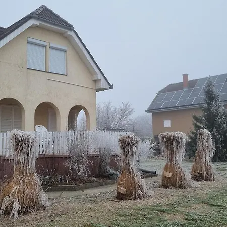 Hutiagi Semesterbostad Siófok